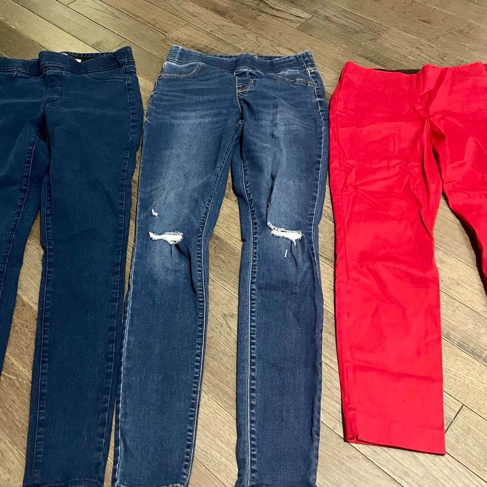 Old navy Women's Jeans/ pants size 6/6tall.
